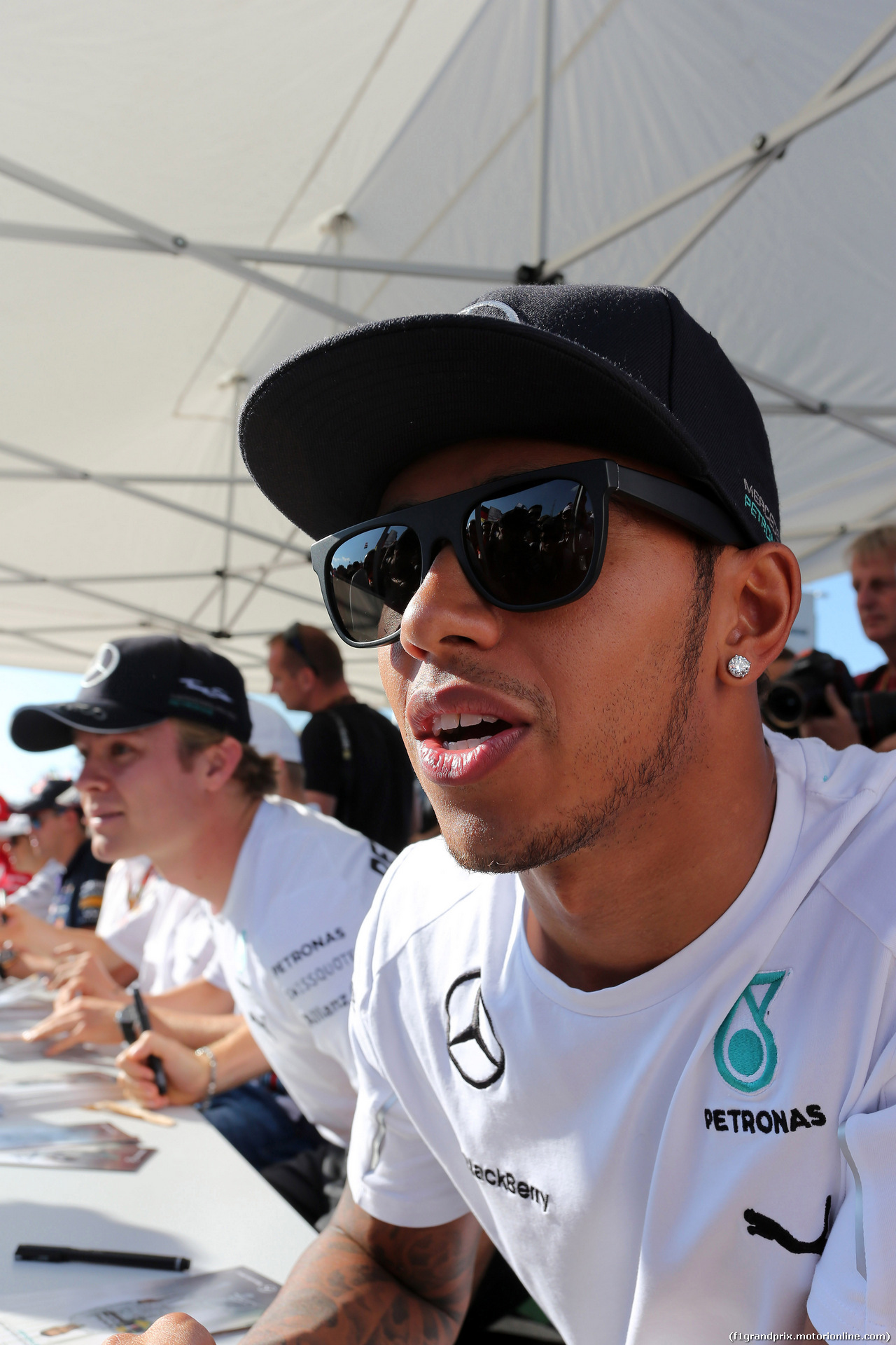 GP BELGIO, 24.07.2014- Autograph session, Lewis Hamilton (GBR) Mercedes AMG F1 W05 e Nico Rosberg (GER) Mercedes AMG F1 W05