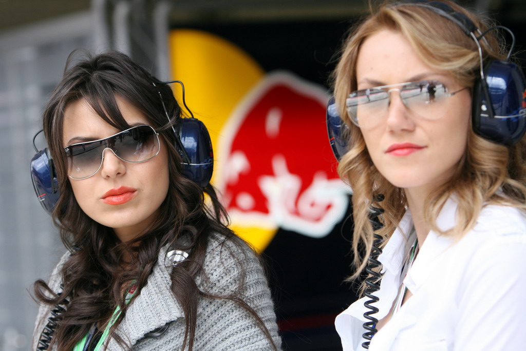 GIRLS