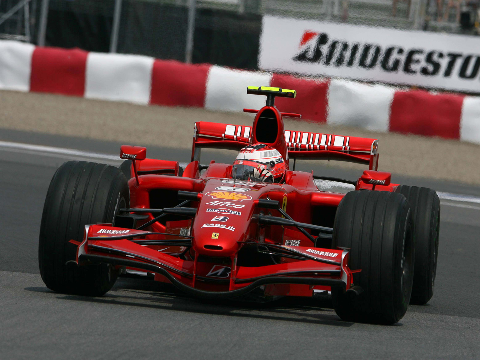 RAIKKONEN CAMPIONE DEL MONDO 1600x1200