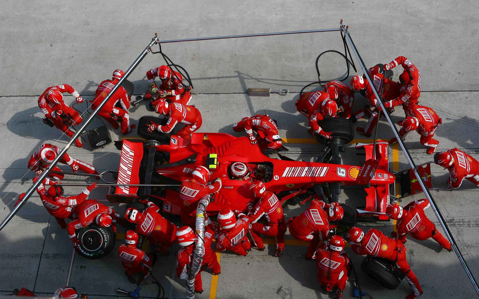 RAIKKONEN CAMPIONE DEL MONDO 1680x1050
