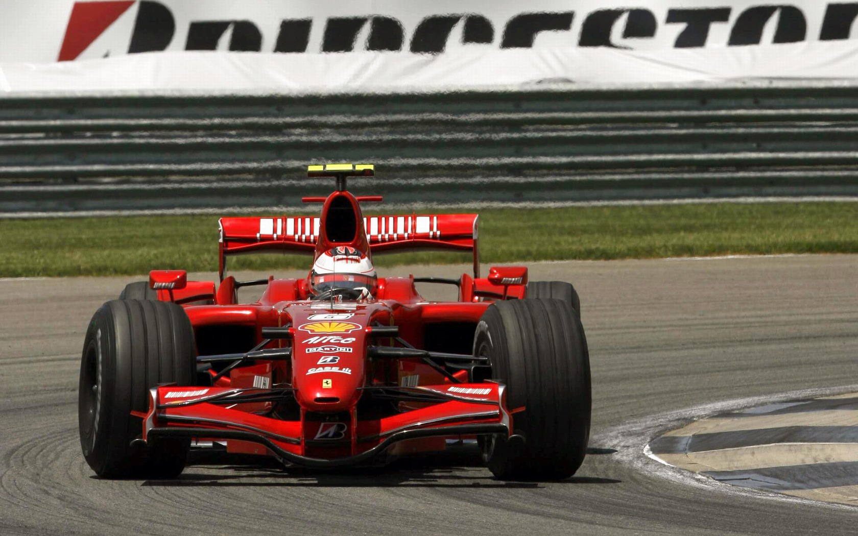 RAIKKONEN CAMPIONE DEL MONDO 1680x1050