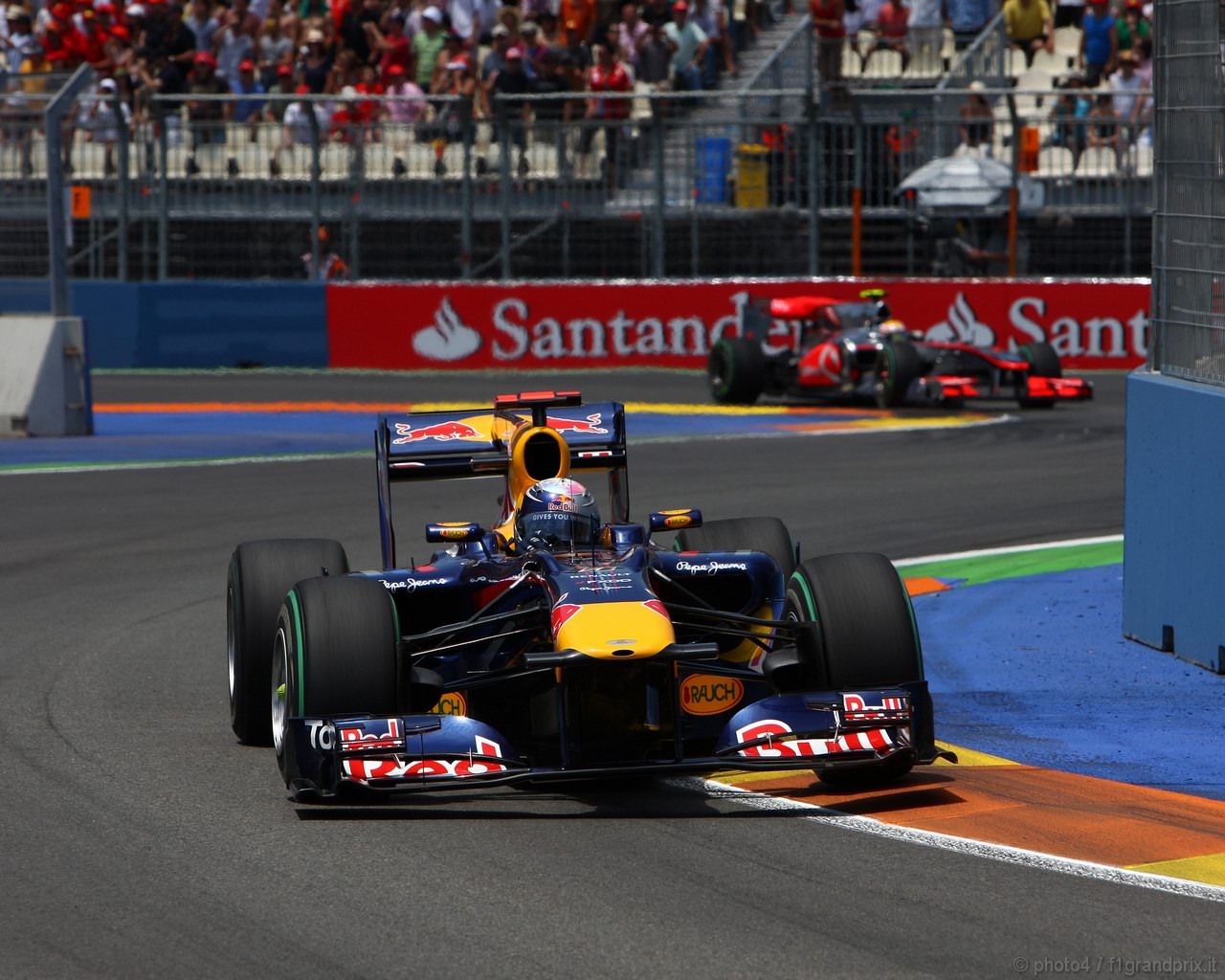 SEBASTIAN VETTEL WORLD CHAMPION 2010 1280x1024