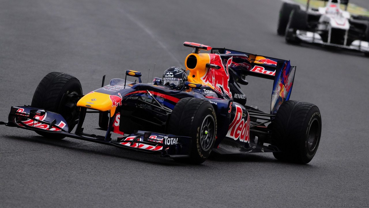 SEBASTIAN VETTEL WORLD CHAMPION 2010 1280x720