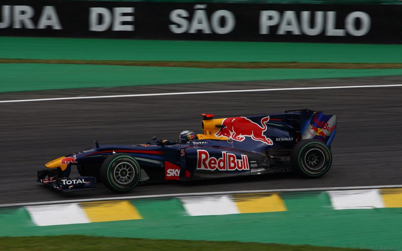 SEBASTIAN VETTEL WORLD CHAMPION 2010 1280x800