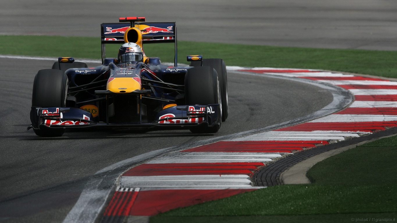 SEBASTIAN VETTEL WORLD CHAMPION 2010 1366x768