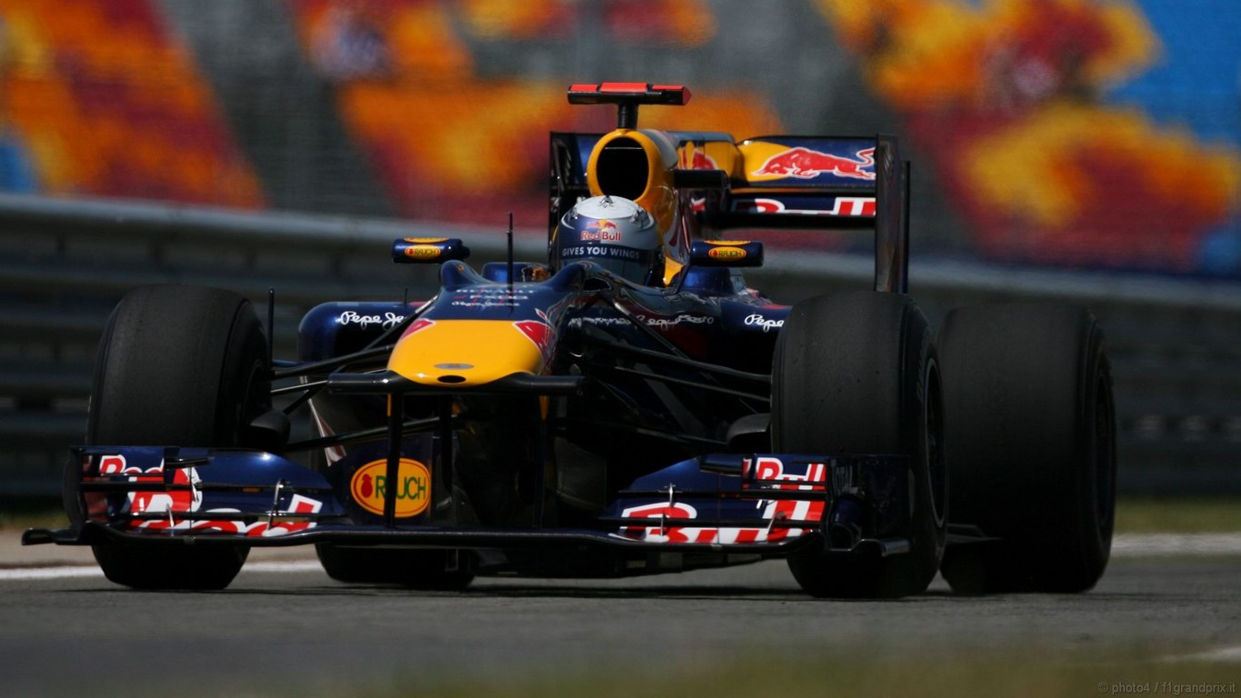 SEBASTIAN VETTEL WORLD CHAMPION 2010 1366x768