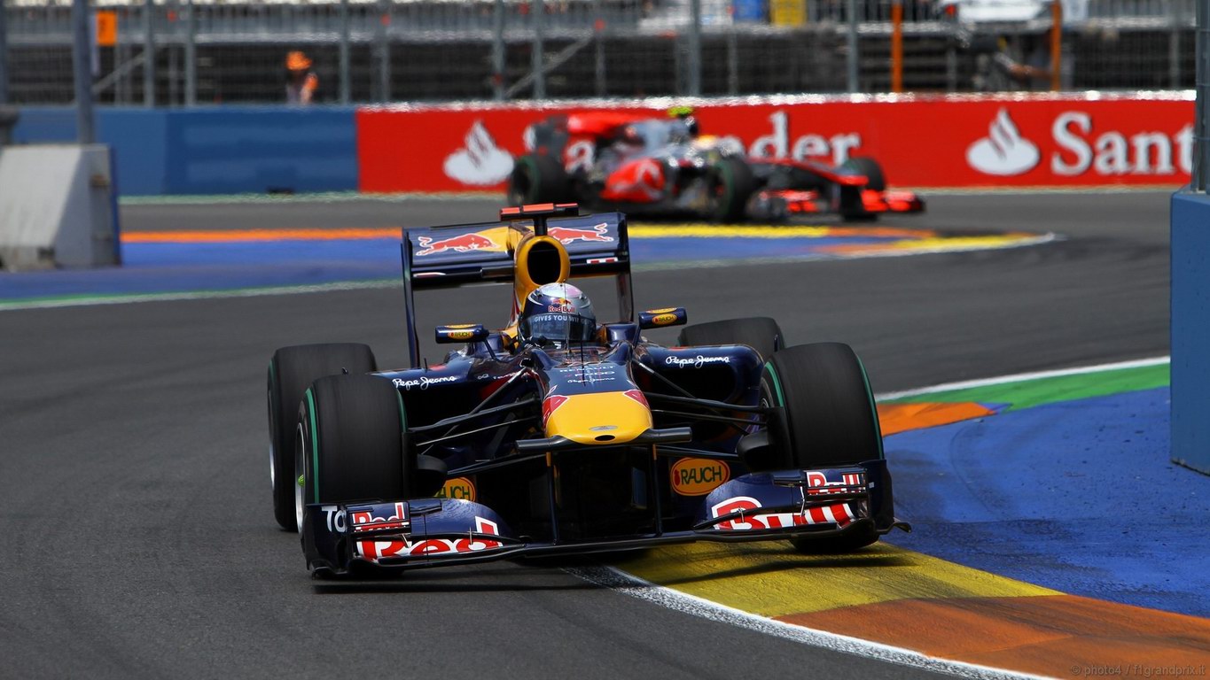 SEBASTIAN VETTEL WORLD CHAMPION 2010 1366x768