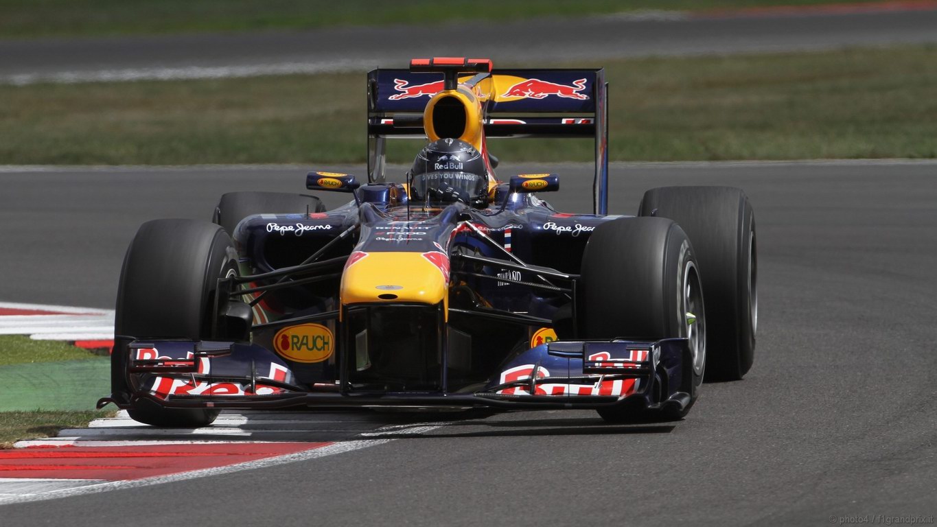 SEBASTIAN VETTEL WORLD CHAMPION 2010 1366x768