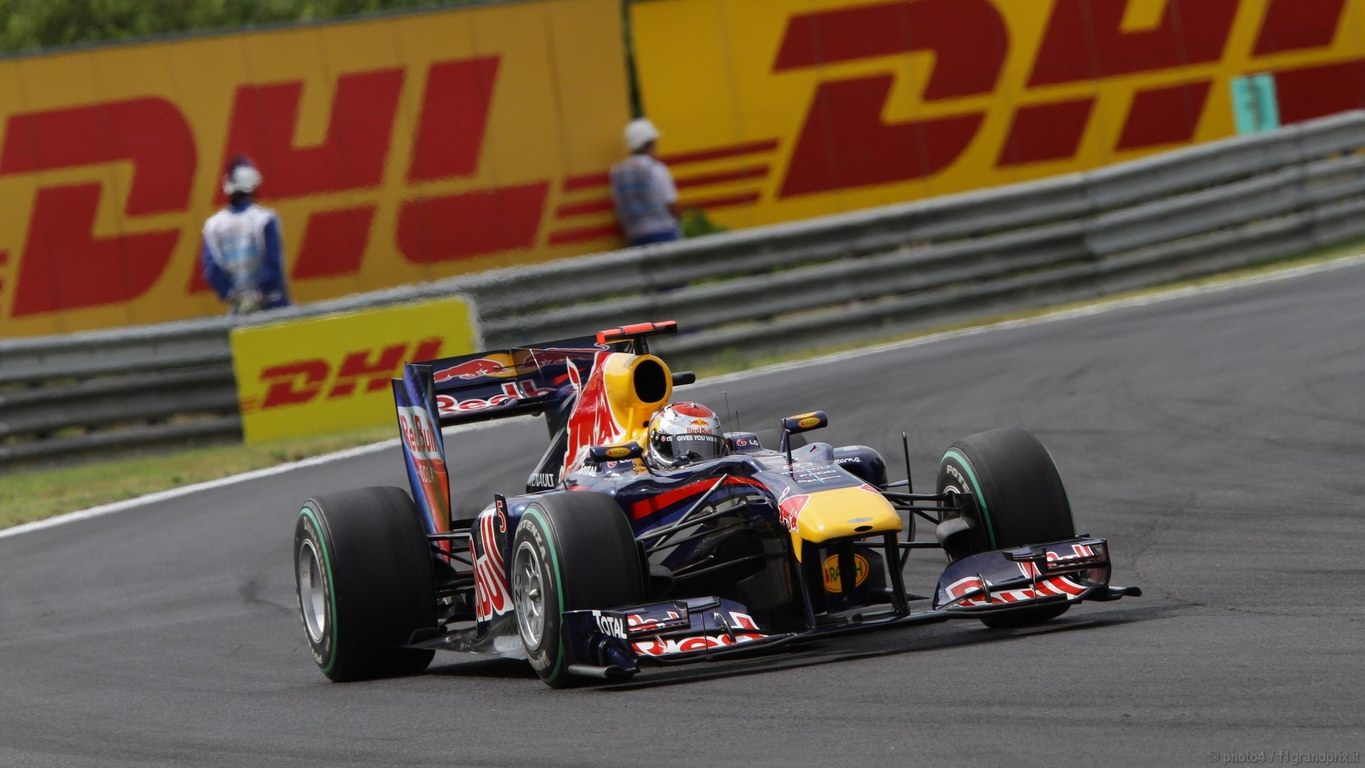 SEBASTIAN VETTEL WORLD CHAMPION 2010 1366x768