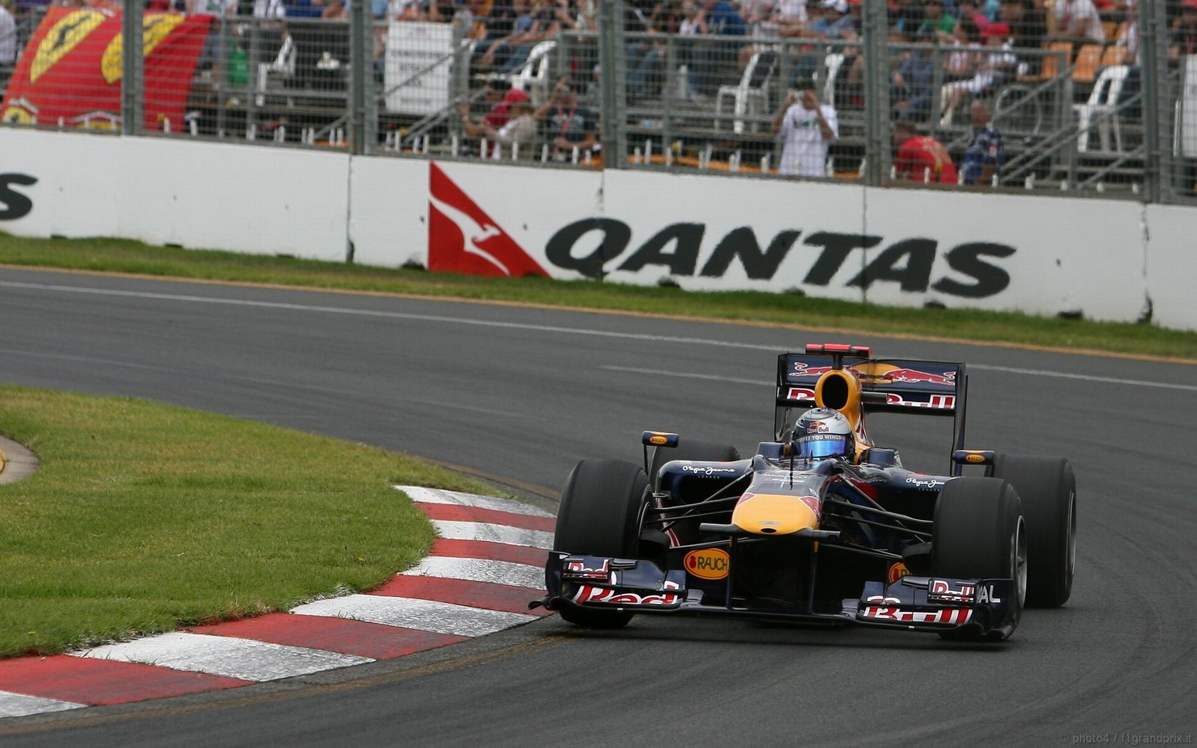 SEBASTIAN VETTEL WORLD CHAMPION 2010 1680x1050