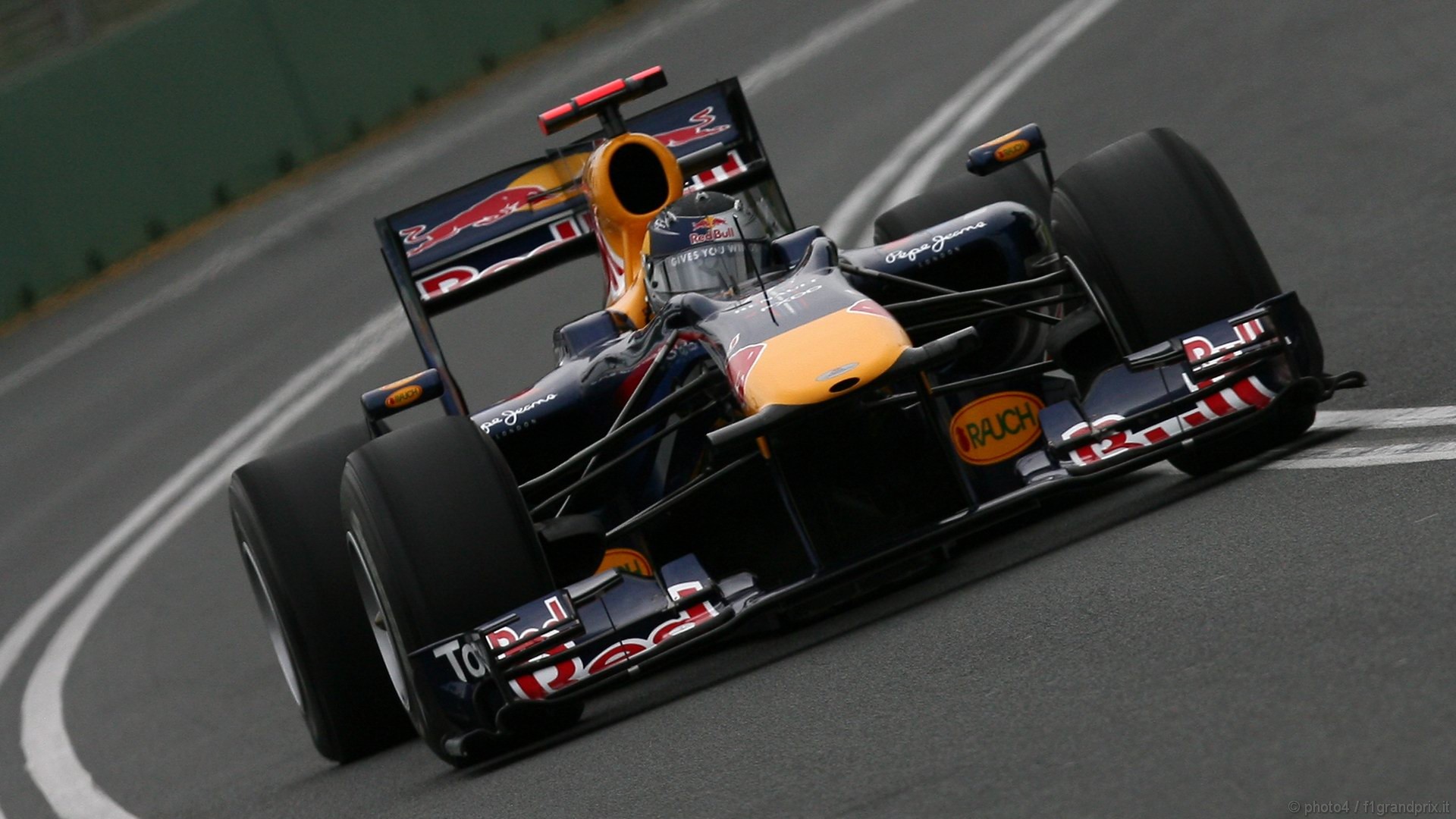 SEBASTIAN VETTEL WORLD CHAMPION 2010 1920x1080