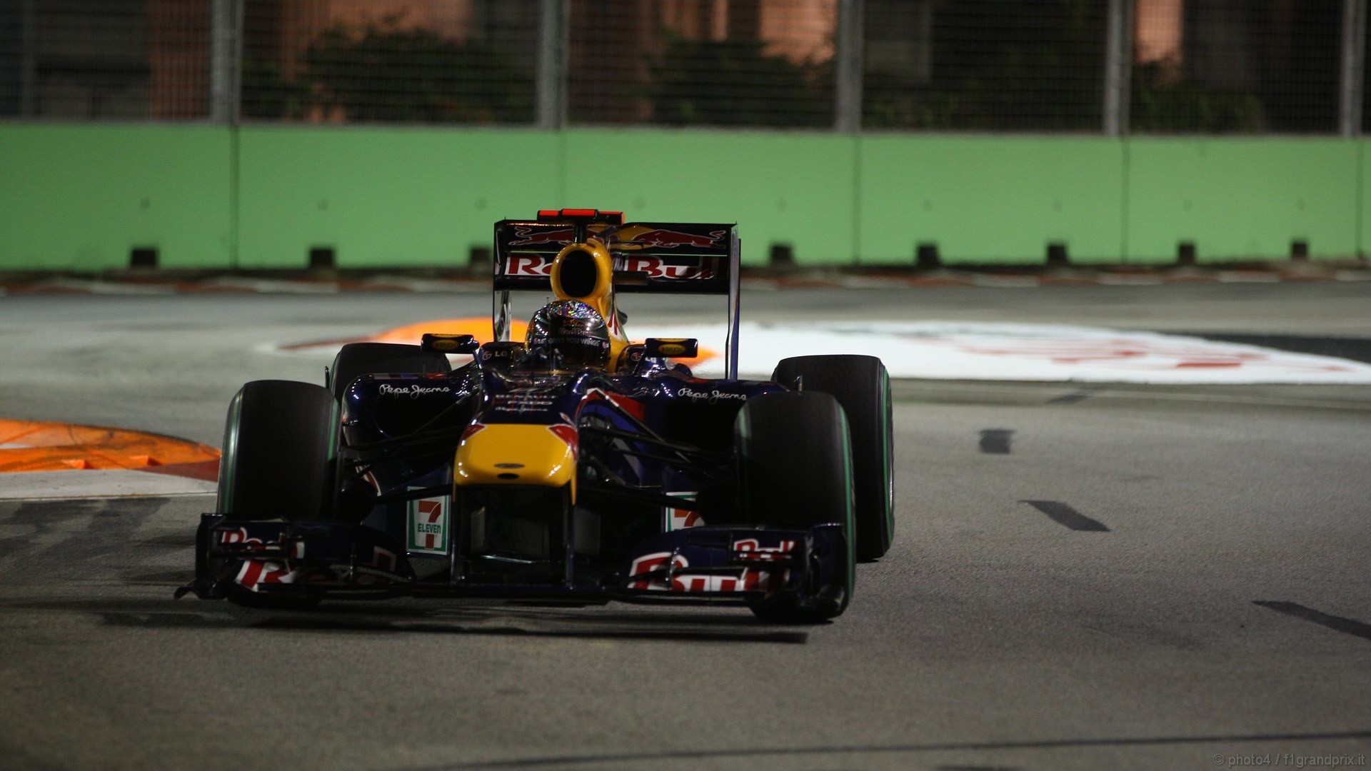 SEBASTIAN VETTEL WORLD CHAMPION 2010 1920x1080
