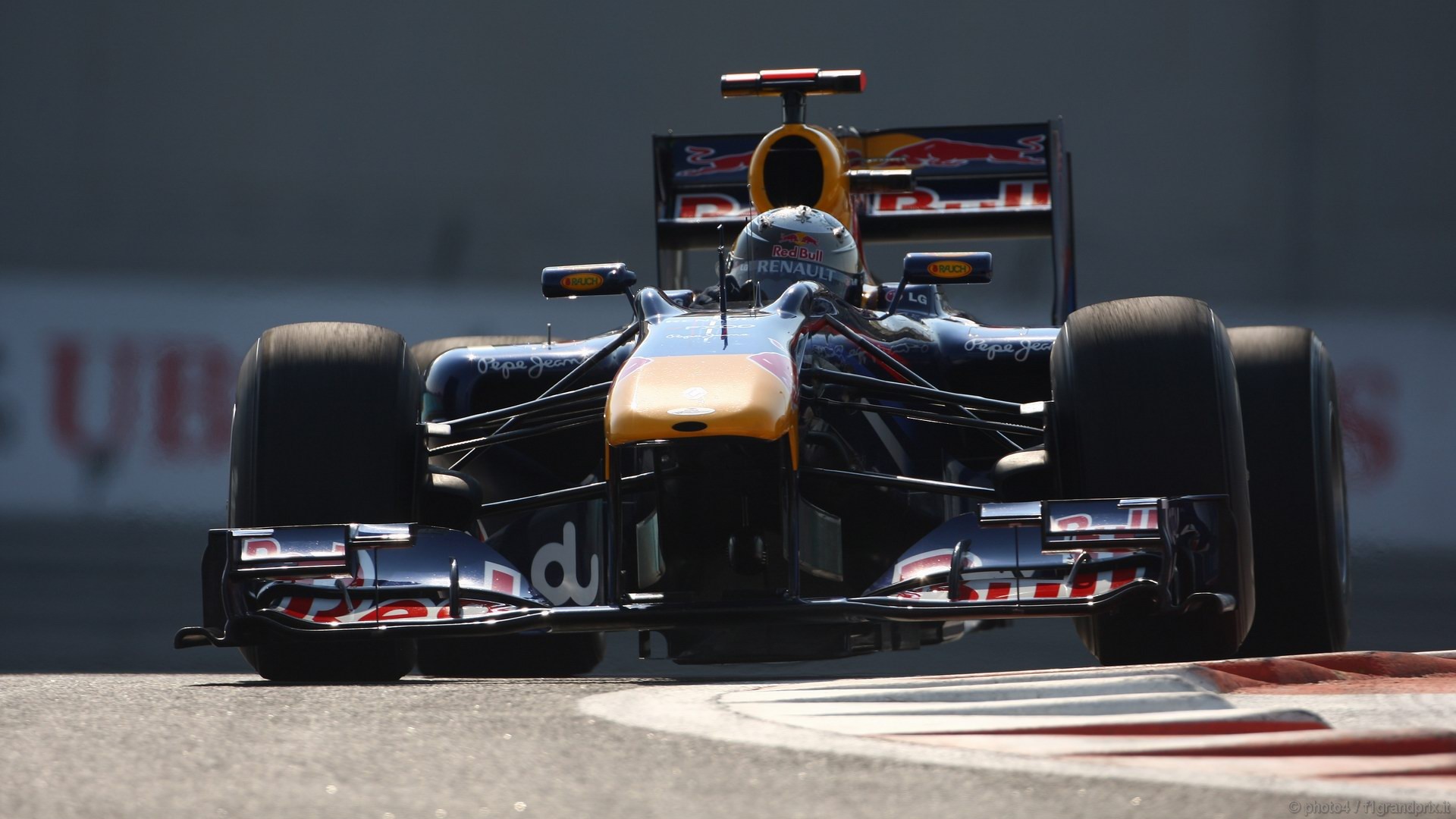 SEBASTIAN VETTEL WORLD CHAMPION 2010 1920x1080