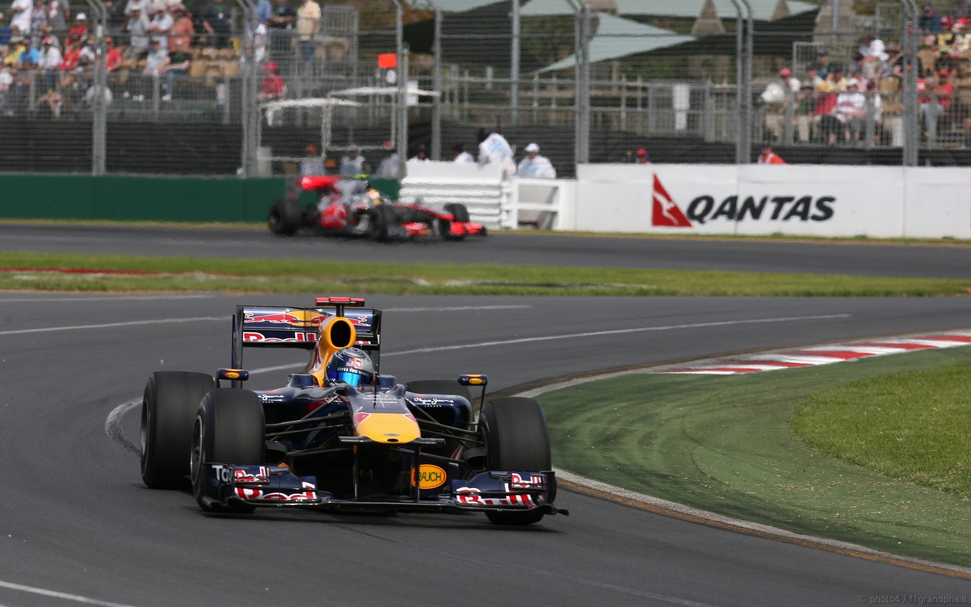 SEBASTIAN VETTEL WORLD CHAMPION 2010 1920x1200