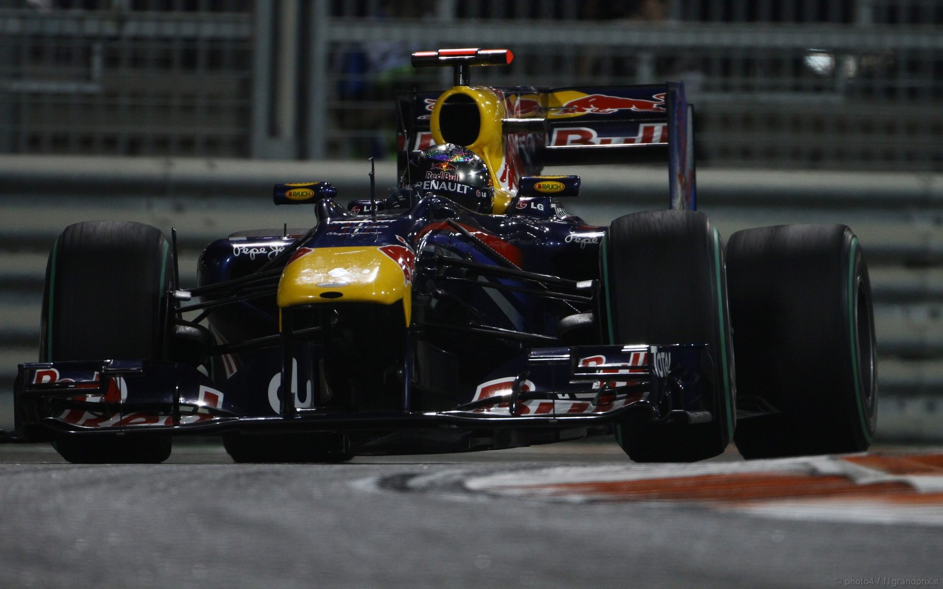 SEBASTIAN VETTEL WORLD CHAMPION 2010 1920x1200