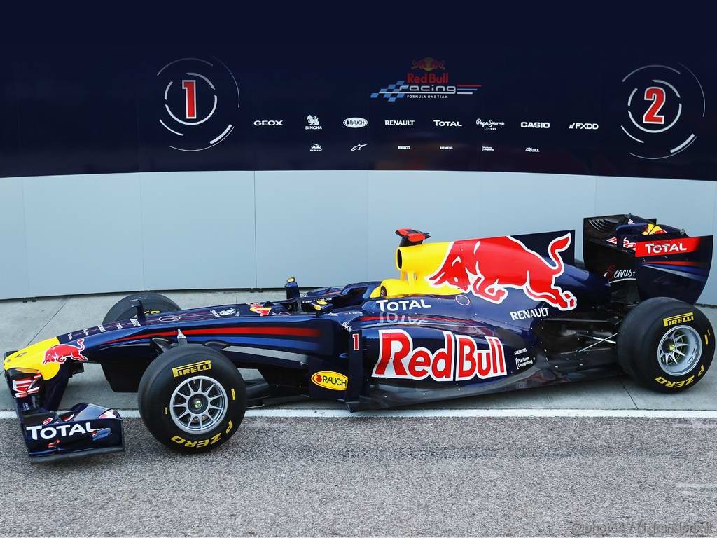 Red Bull RB7 1024x768