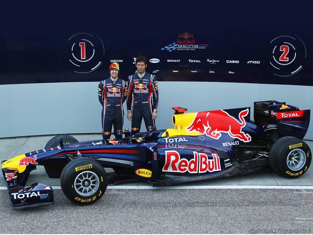 Red Bull RB7 1024x768