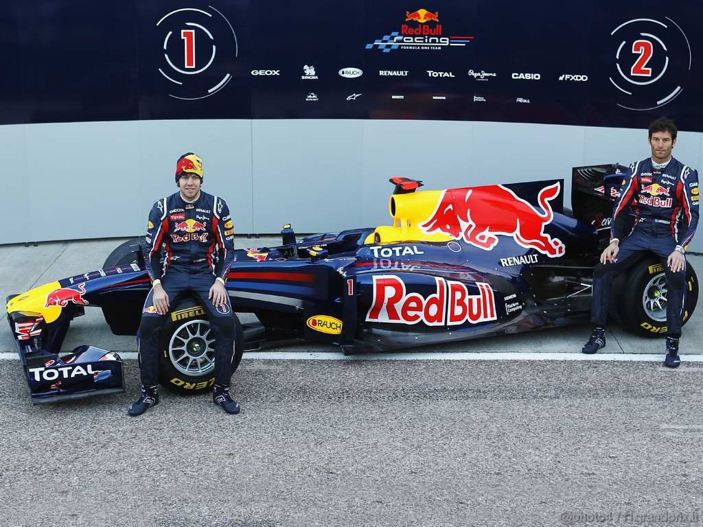 Red Bull RB7 1024x768