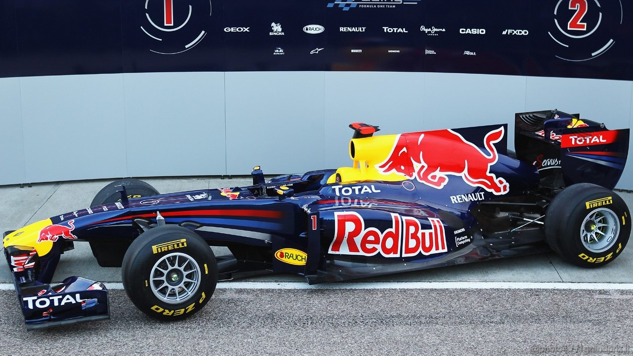 Red Bull RB7 1280x720