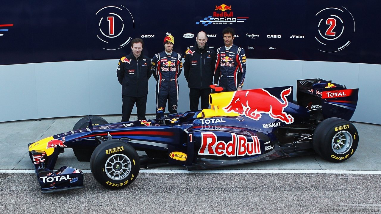 Red Bull RB7 1280x720