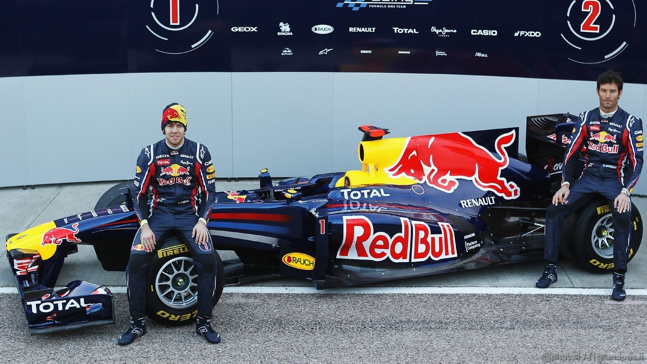 Red Bull RB7 1280x720