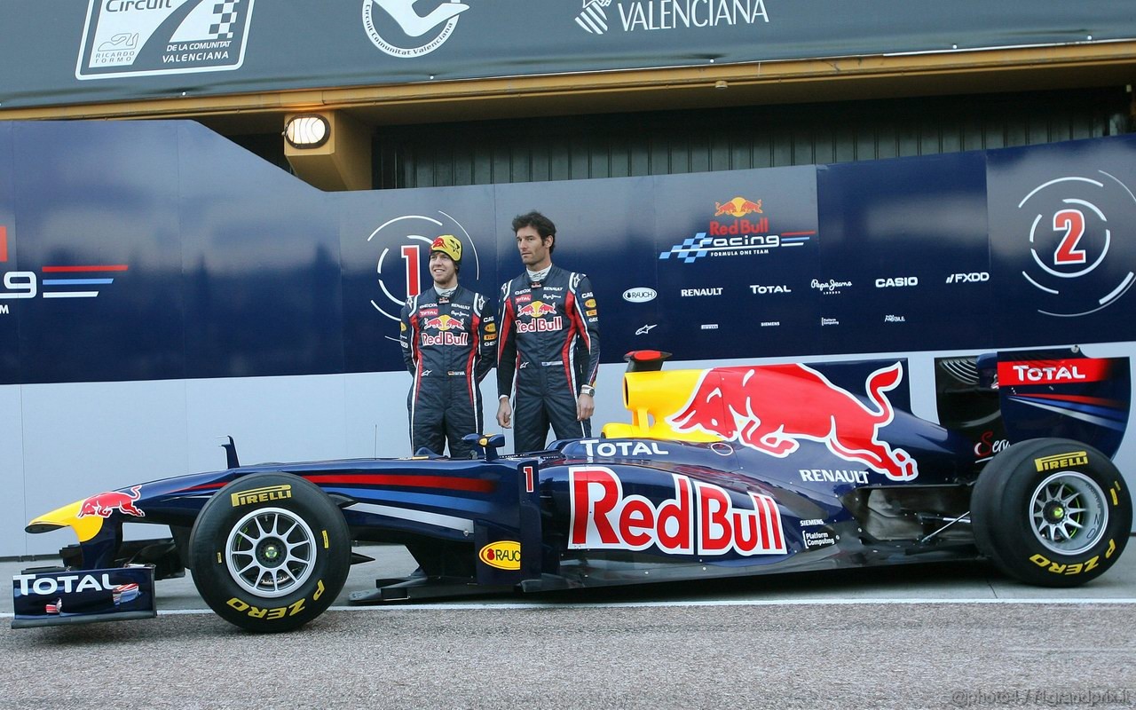 Red Bull RB7 1280x800