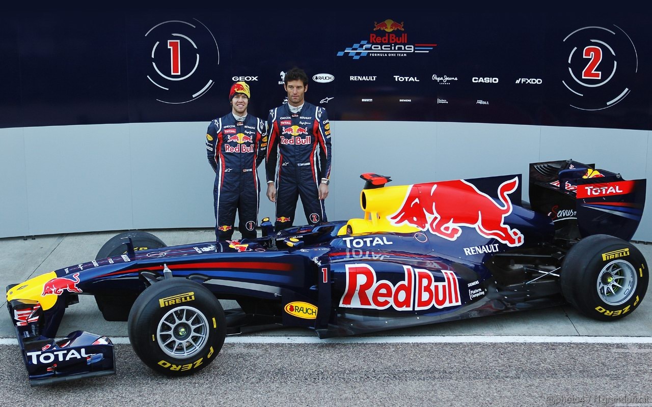 Red Bull RB7 1280x800