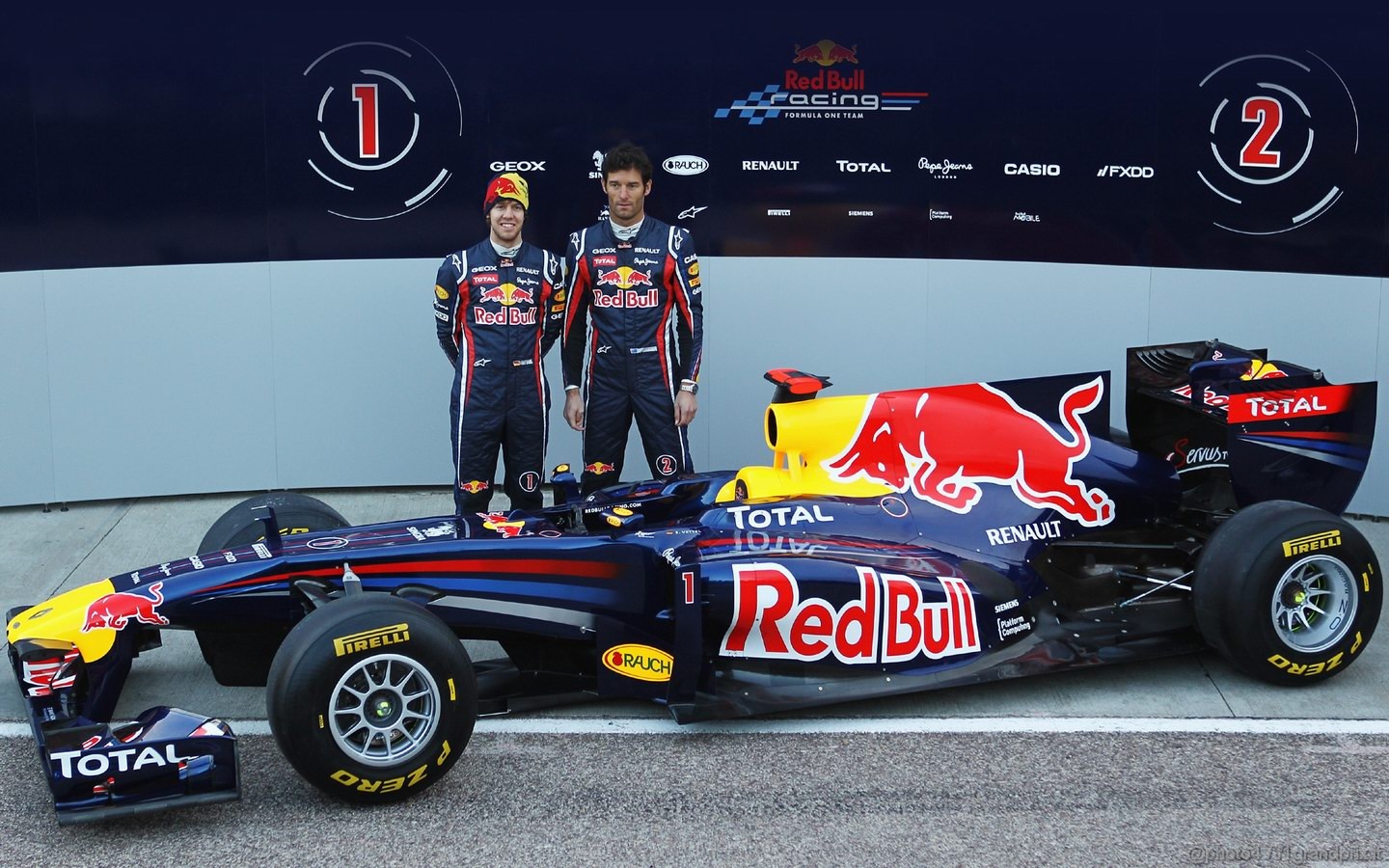 Red Bull RB7 1440x900