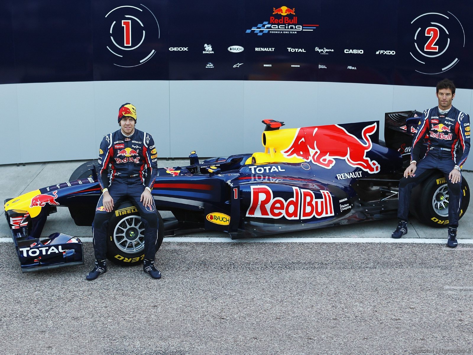 Red Bull RB7 1600x1200