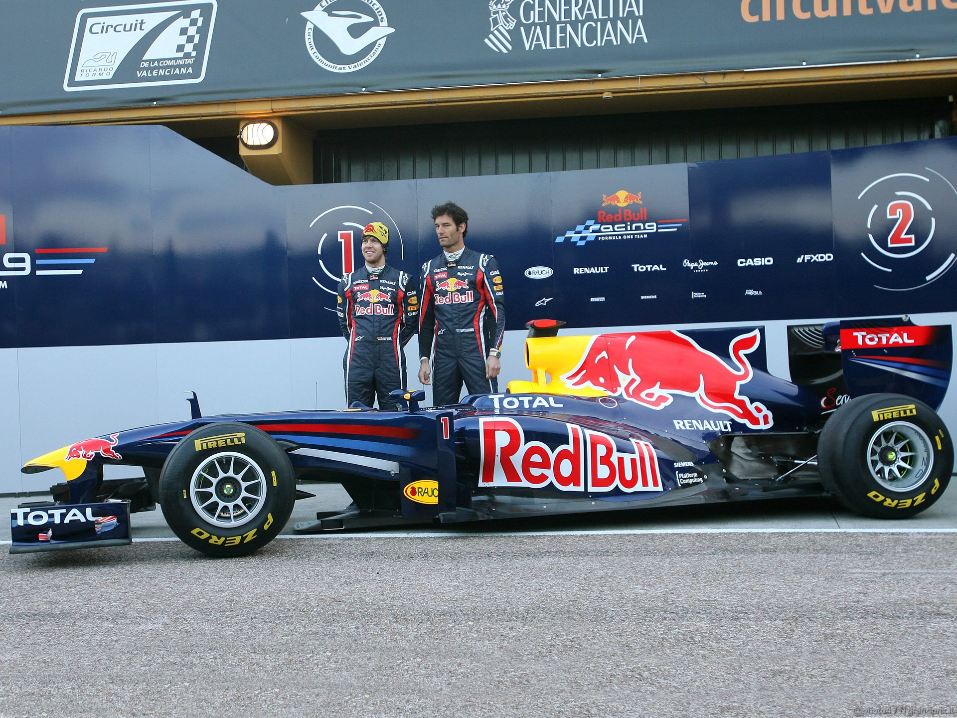 Red Bull RB7 1920x1440