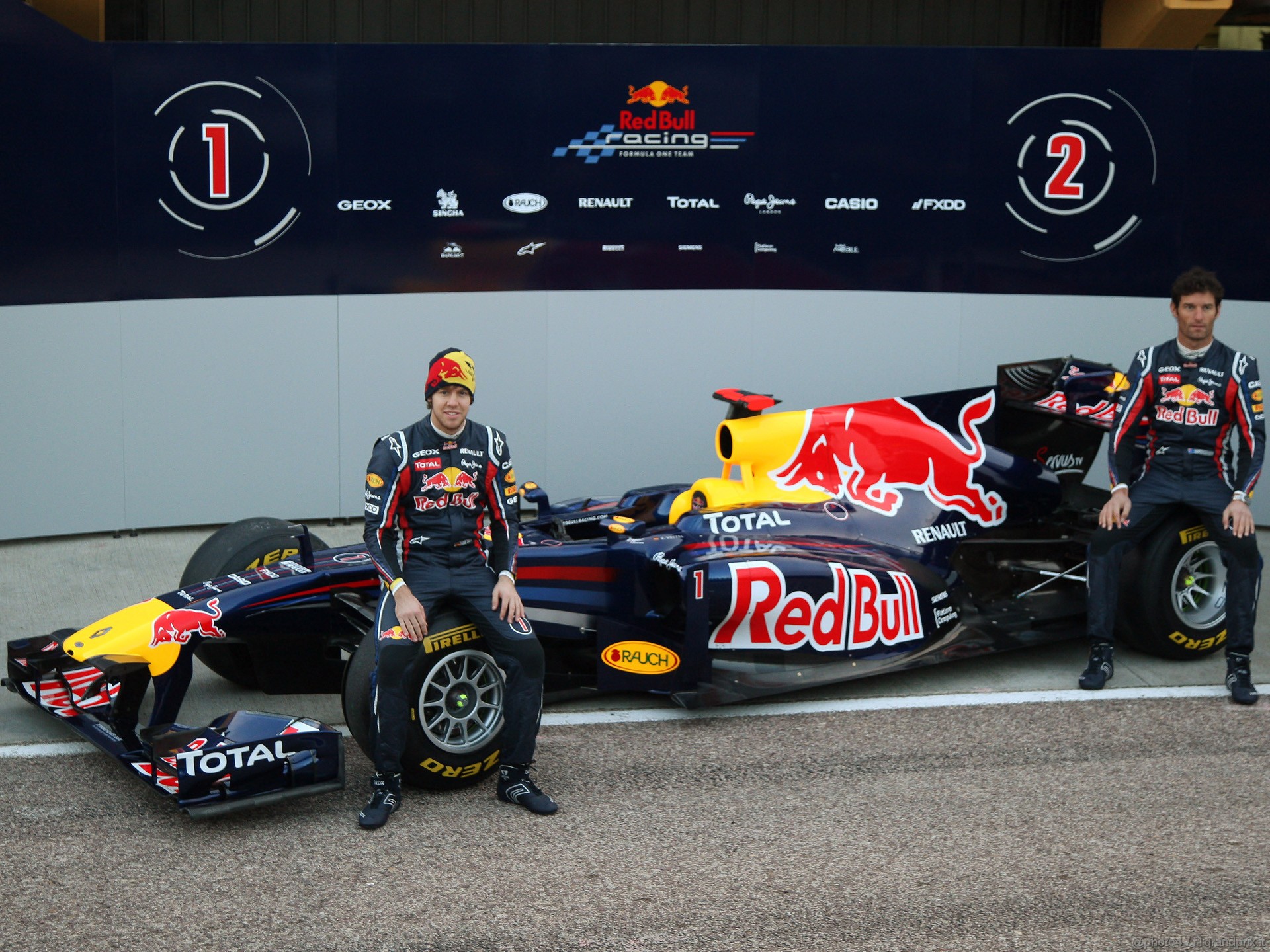 Red Bull RB7 1920x1440