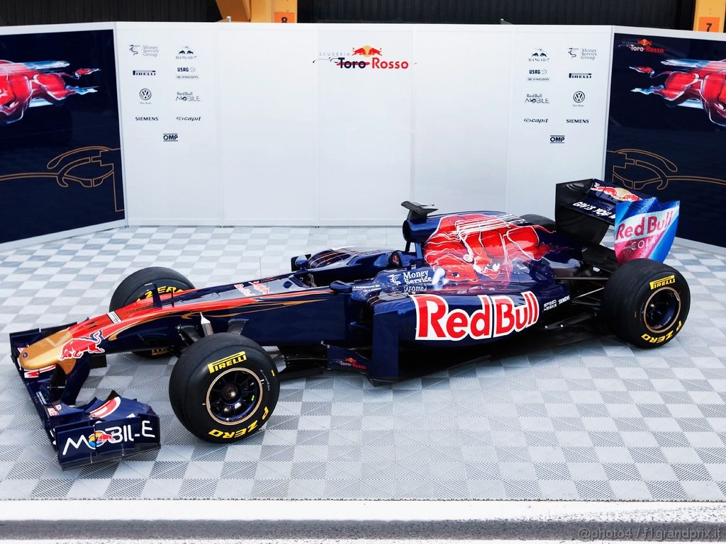 Toro Rosso STR 2011 1024x768