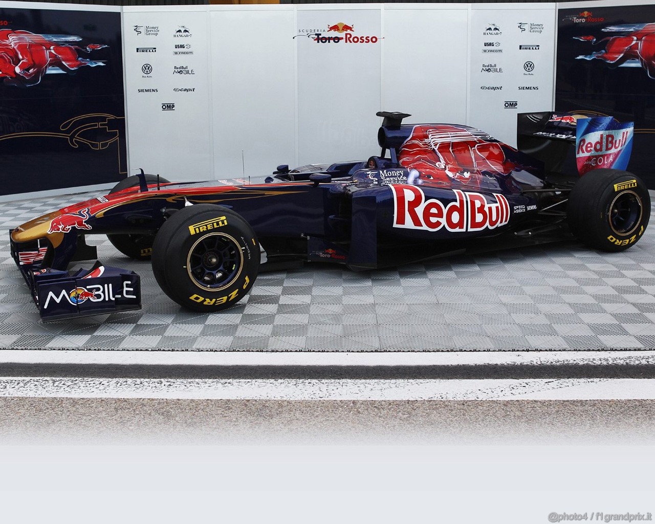 Toro Rosso STR 2011 1280x1024