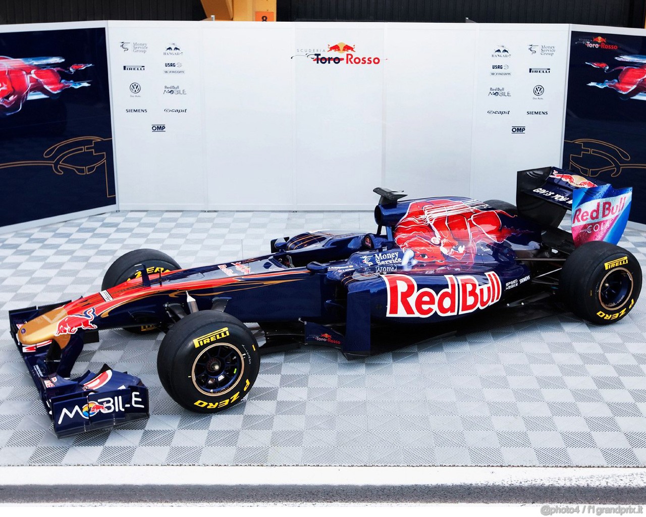 Toro Rosso STR 2011 1280x1024