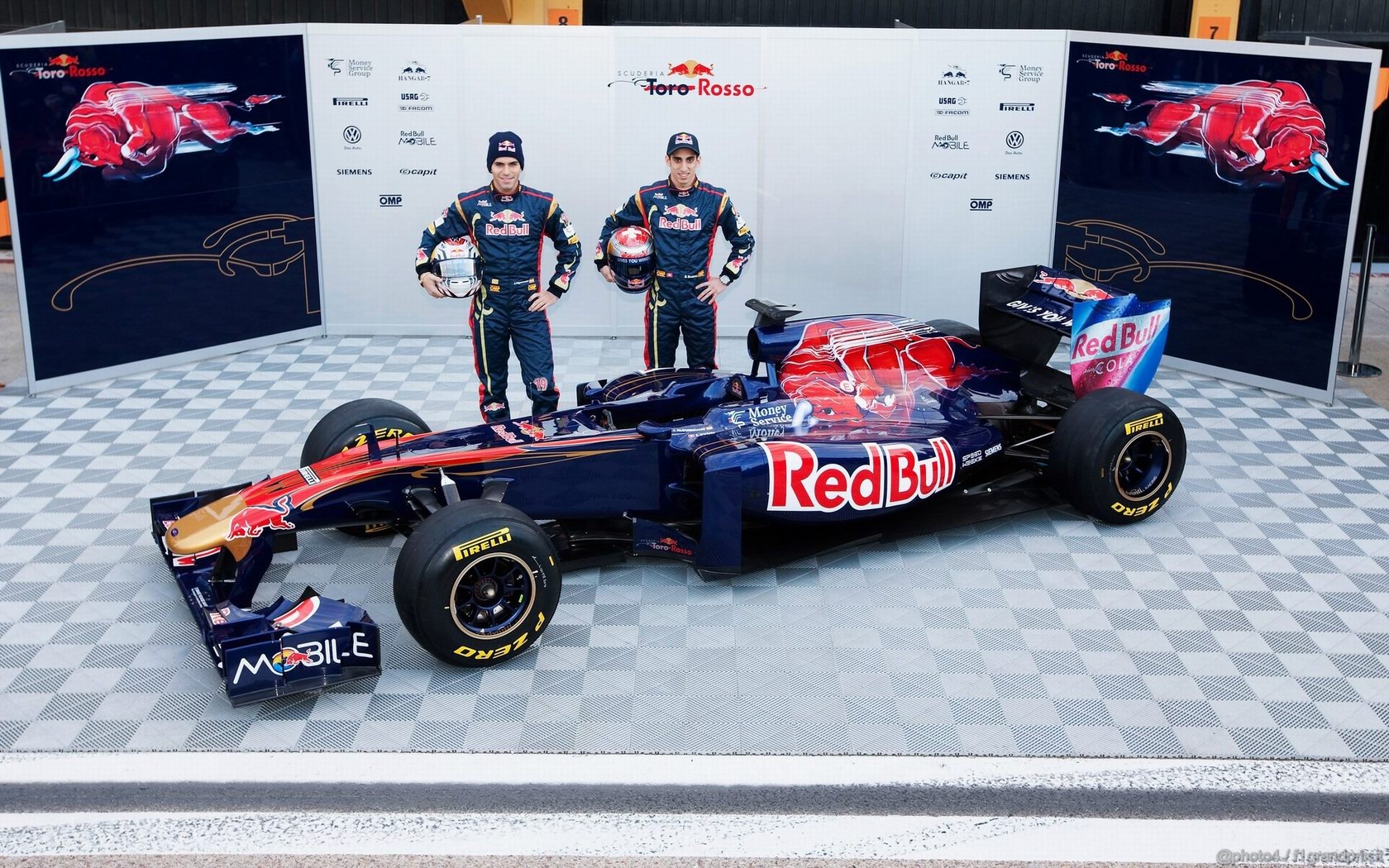 Toro Rosso STR 2011 1680x1050