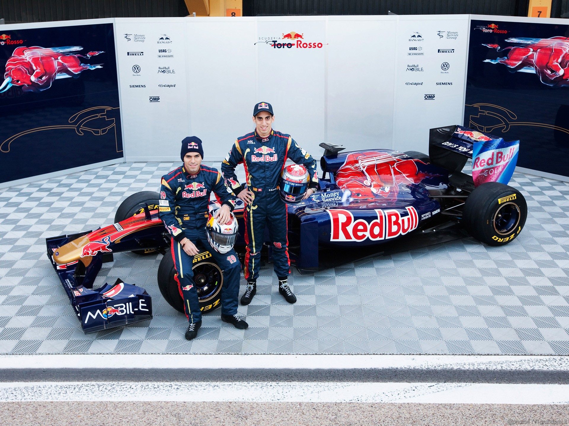 Toro Rosso STR 2011 1920x1440