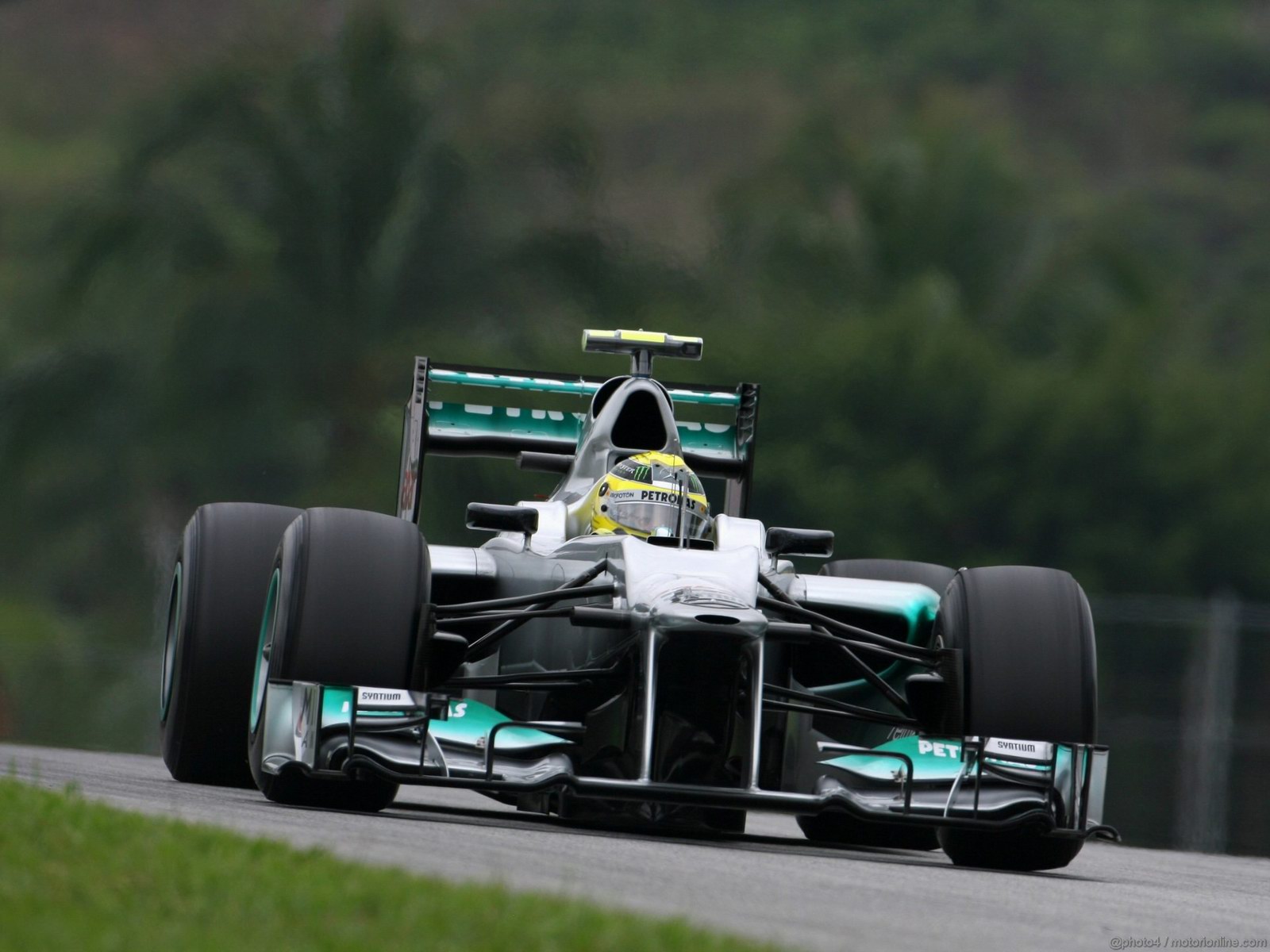 GP MALESIA 1600x1200