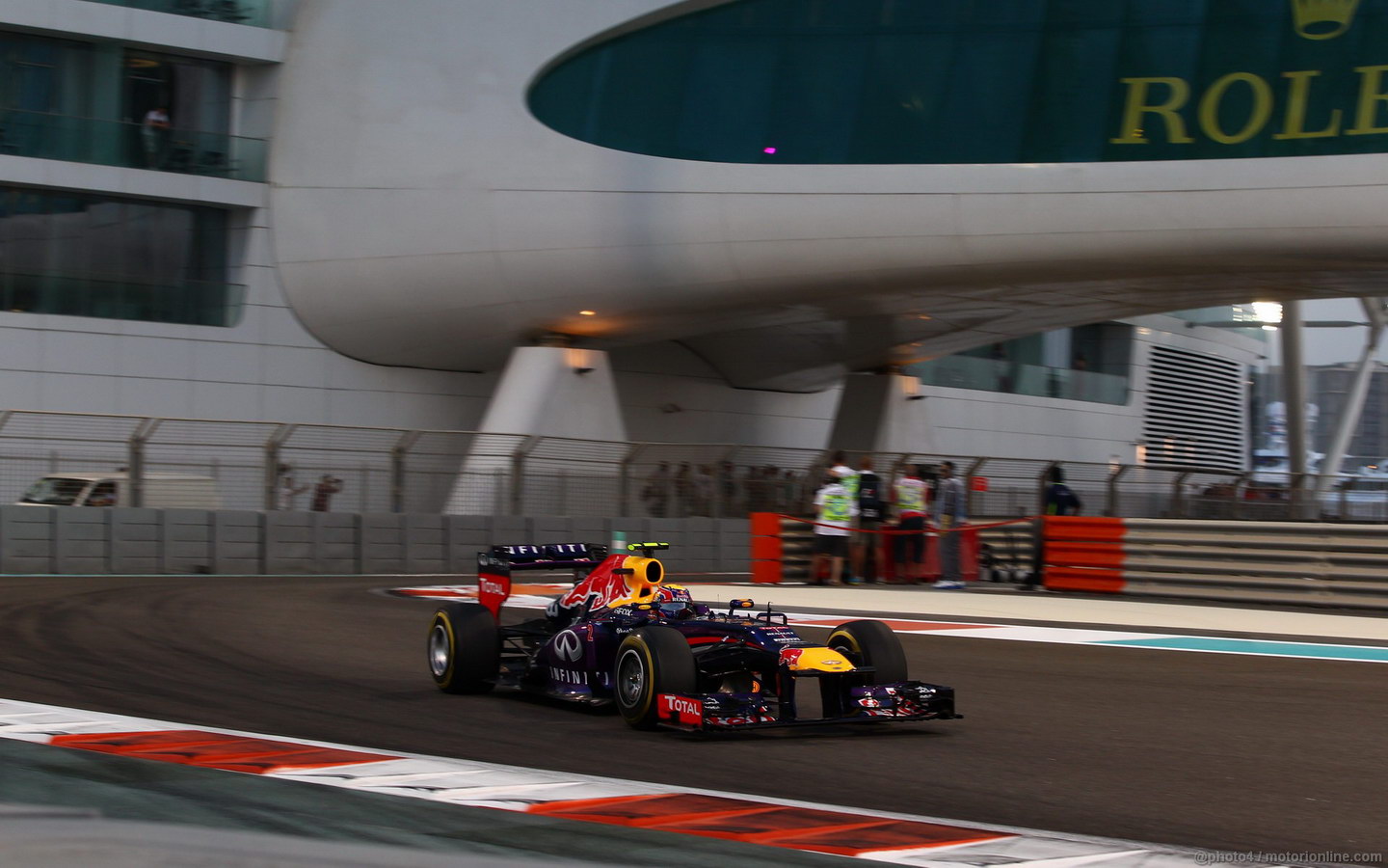 GP ABU DHABI 1440x900