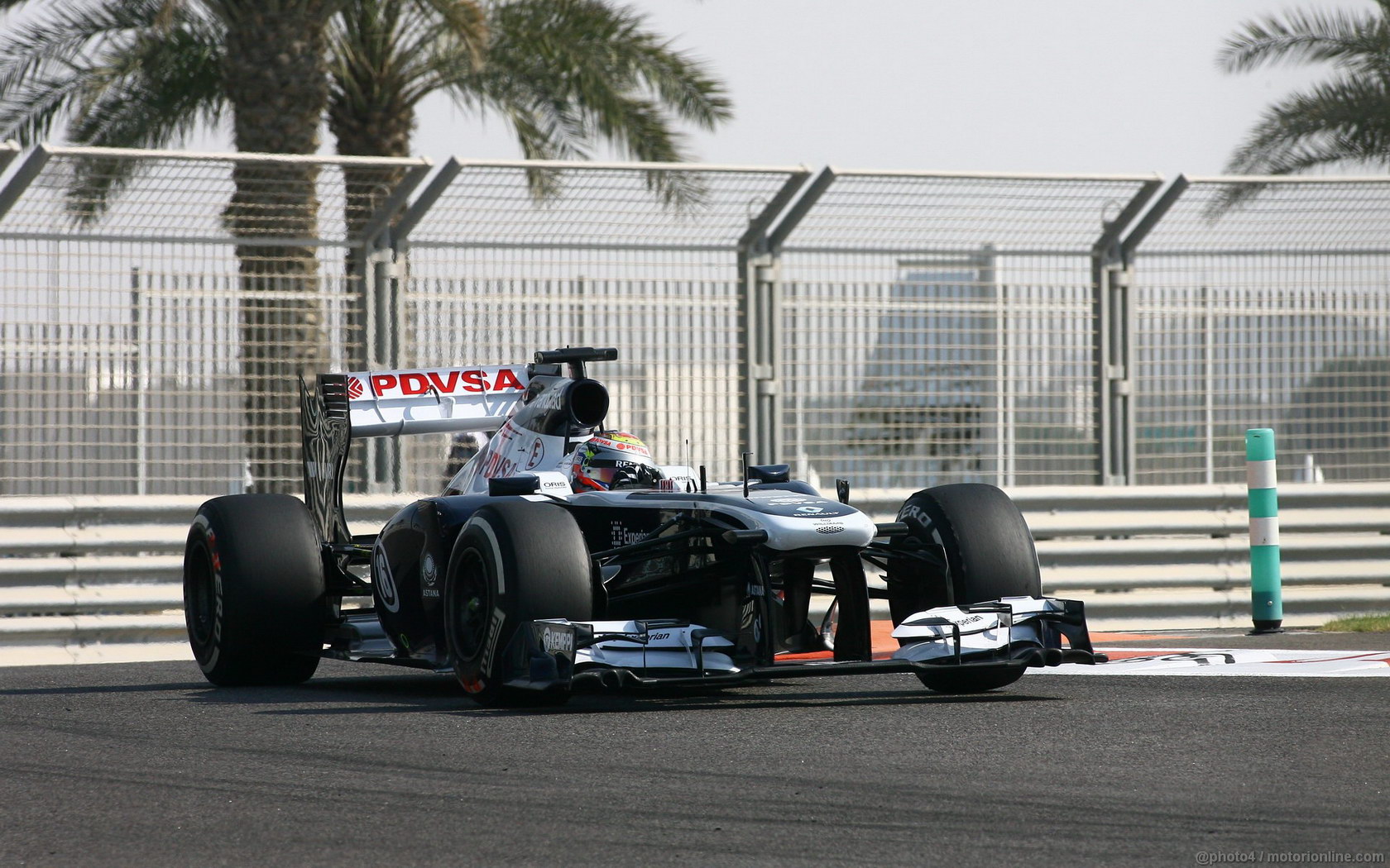 GP ABU DHABI 1680x1050