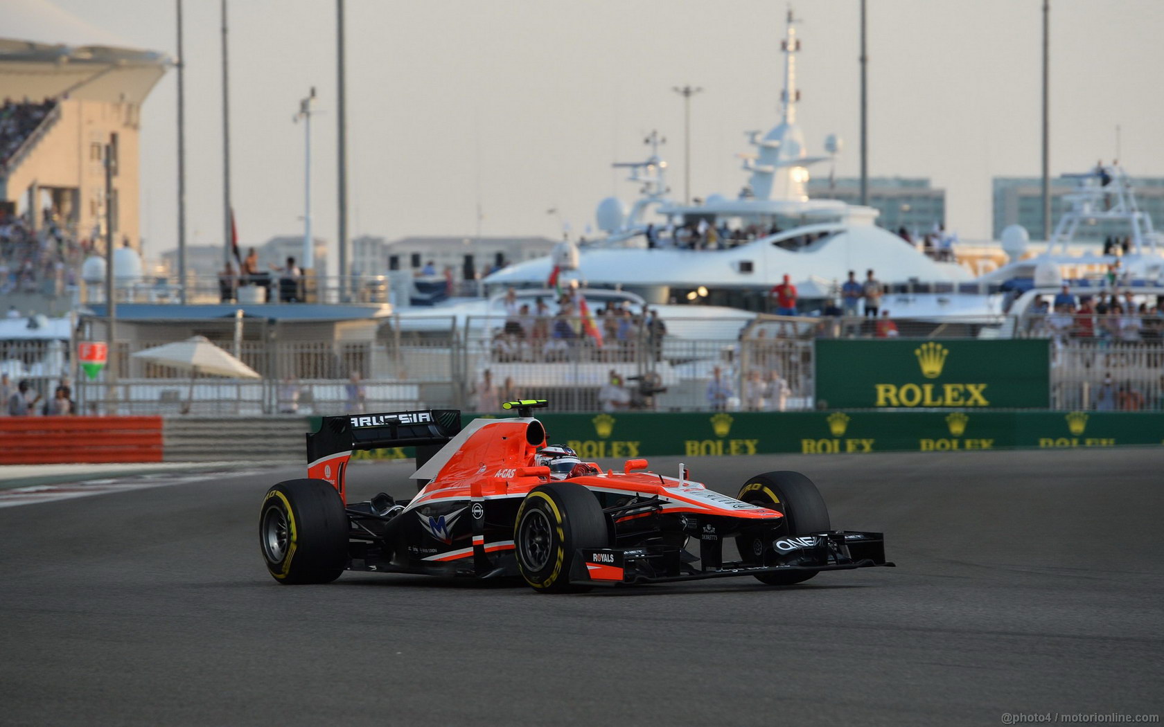 GP ABU DHABI 1680x1050