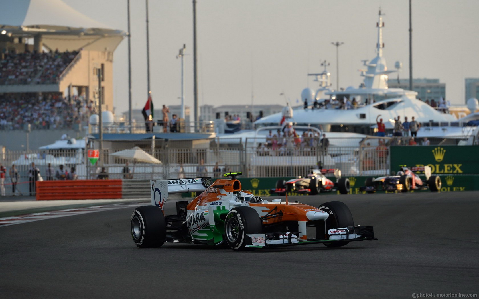GP ABU DHABI 1680x1050
