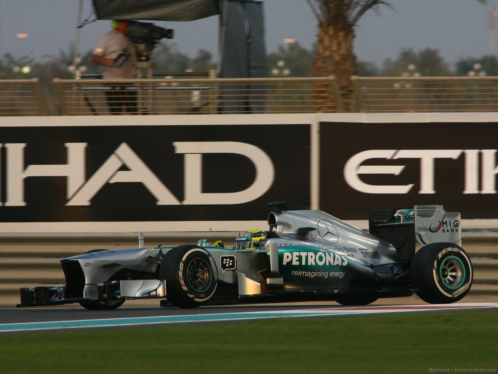 GP ABU DHABI 1920x1440