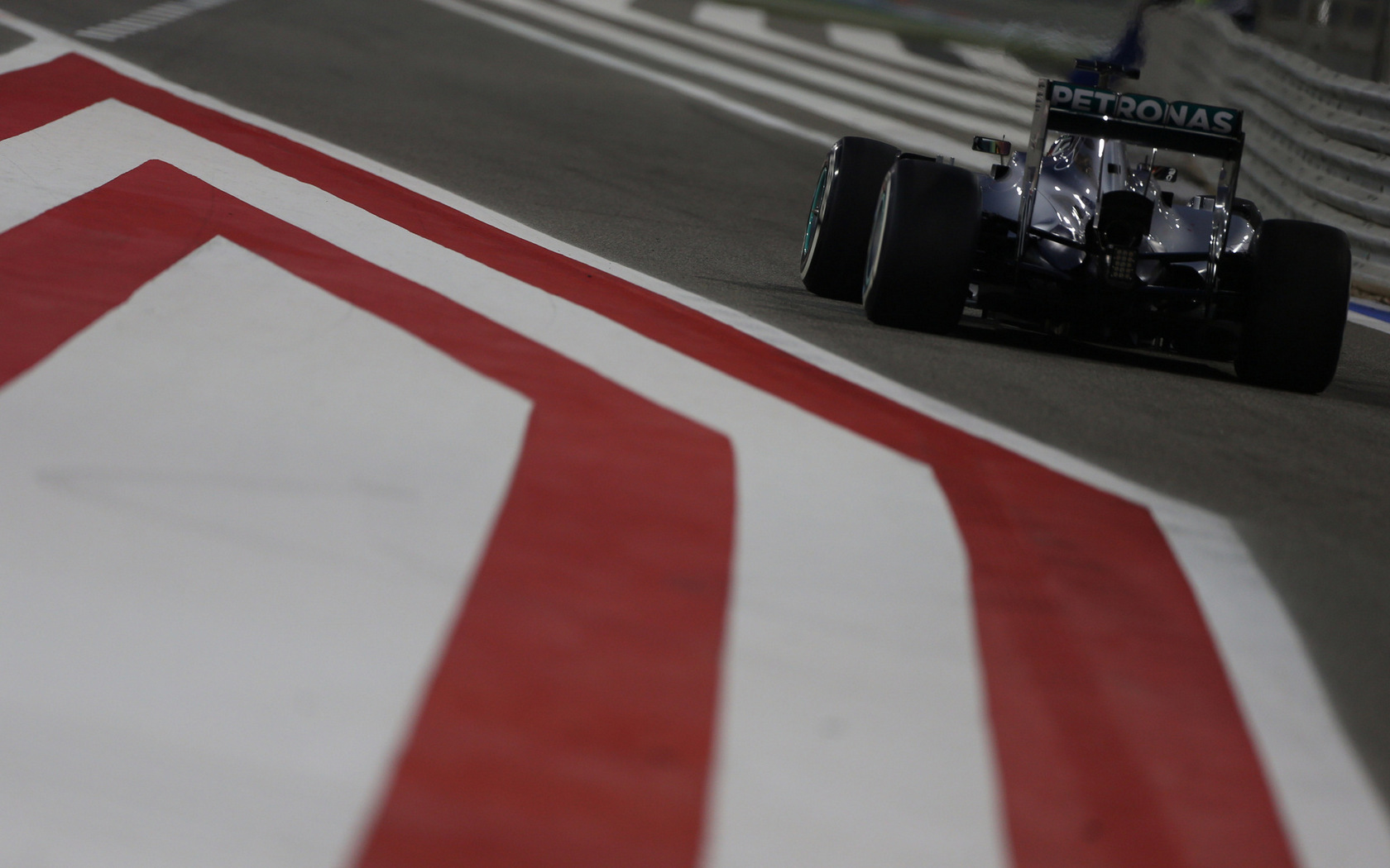 GP BAHRAIN 1680x1050