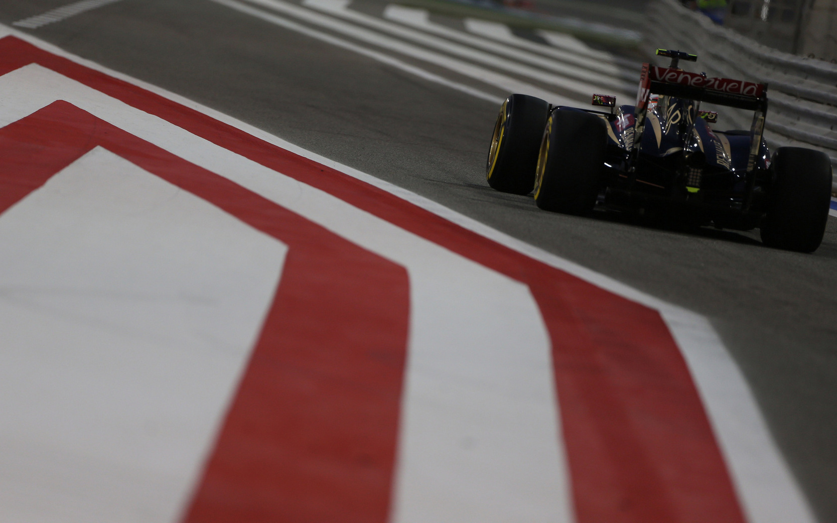 GP BAHRAIN 1680x1050