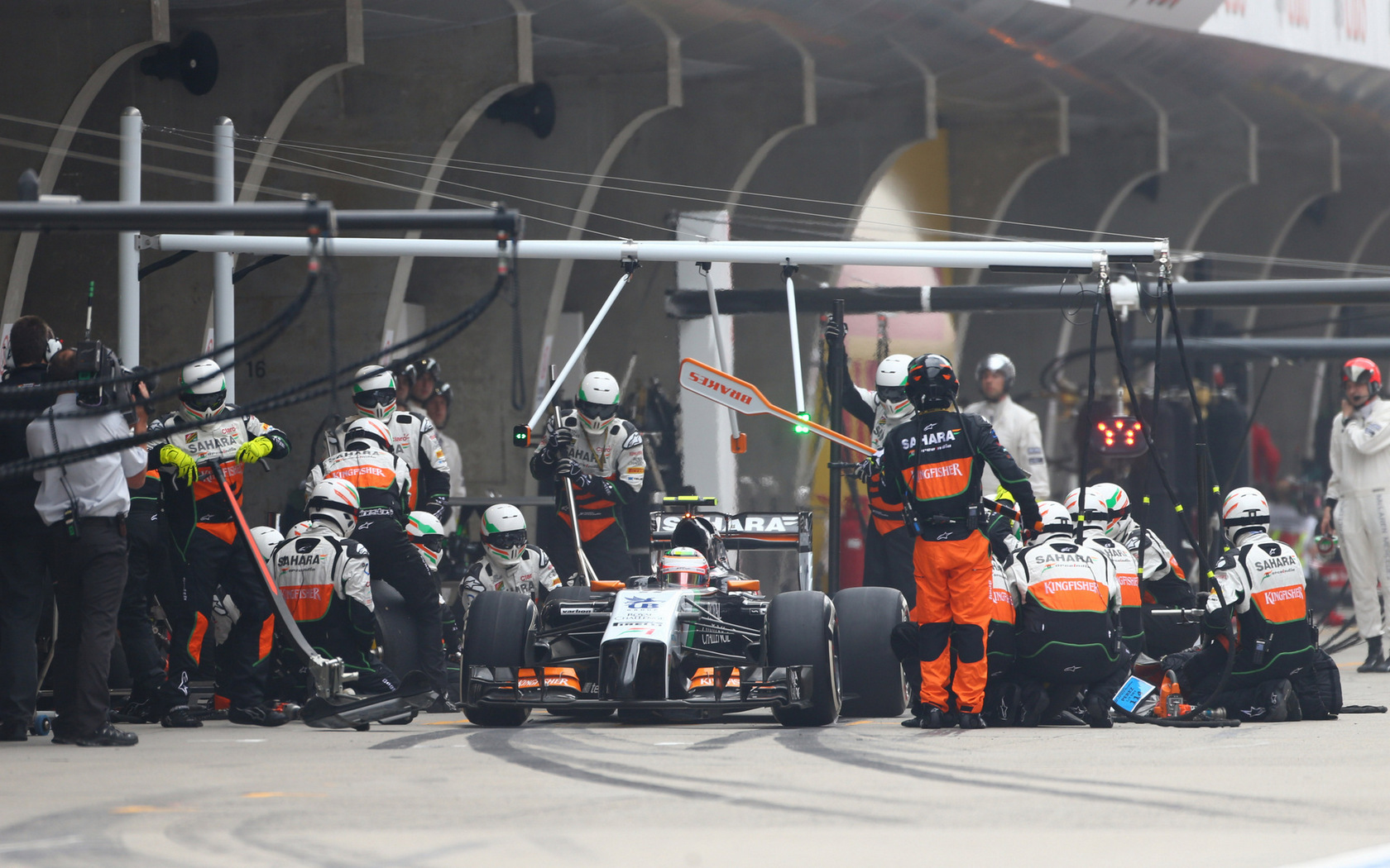 GP CINA 1680x1050