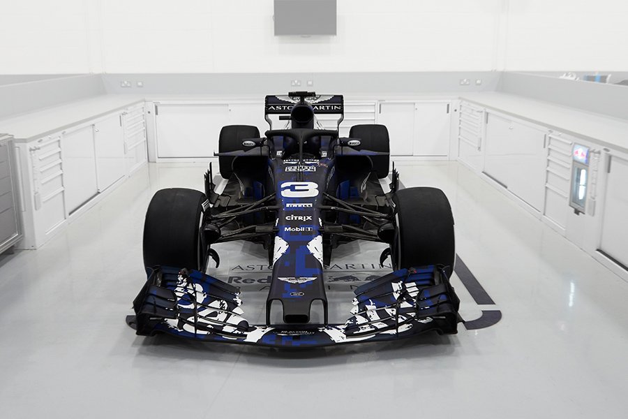 Formula 1 | Livrea camuffata e tantissime novità aerodinamiche: svelata online la Red Bull RB14 [FOTO]