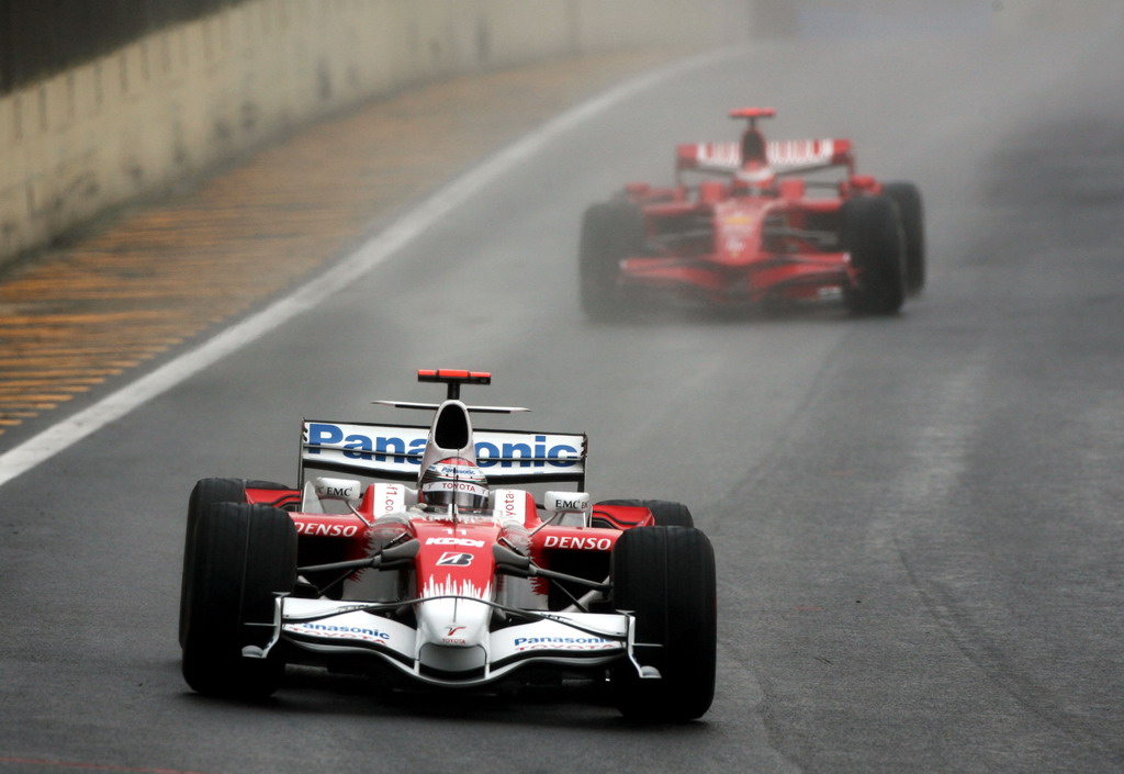 GP BRASILE, Jarno Trulli (ITA) Toyota TF108.
Formula One World Championship, Rd 18, Brazilian Grand Prix, Gara, Interlagos, Sao Paulo, Brazil, Domenica 2 November 2008.

