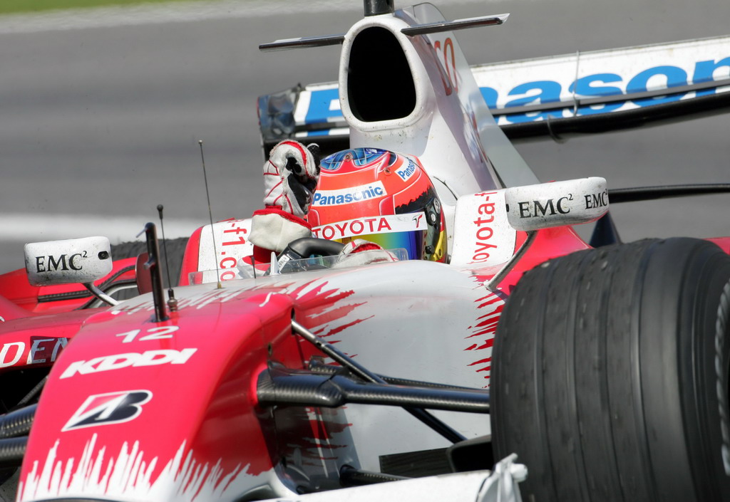 GP CANADA, Timo Glock (GER) Toyota TF108 celebrates at the end of the race.
Formula One World Championship, Rd 7, Canadian Grand Prix, Gara, Montreal, Canada, Domenica 8 June 2008.
