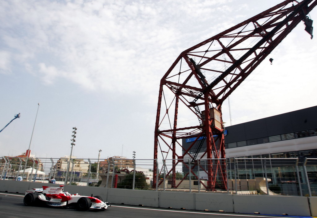 GP EUROPA, Jarno Trulli (ITA) Toyota TF108.
Formula One World Championship, Rd 12, European Grand Prix, Practice Day, Valencia, Spain, Venerdi' 22 August 2008.
