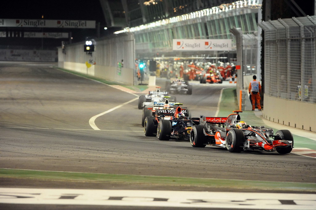 GP SINGAPORE, SINGAPORE GRAND PRIX F1/2008 -  SINGAPORE 28/09/2008  - AFTER SAFETY CAR PIT STOP
© FOTO ERCOLE COLOMBO FOR BRIDGESTONE